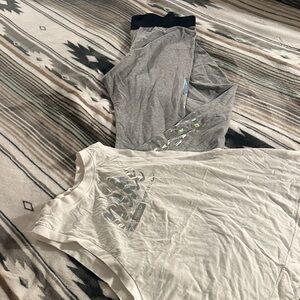 Nike White Sleeveless Tank Top matching gray leggings size large